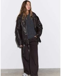 Stradivarius - Pull en maille à col rond - foncé - Lyst