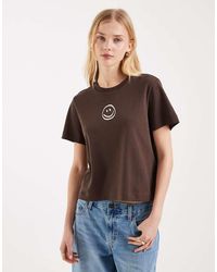 Vero Moda - Boxy Tee With Smile Face Graphic - Lyst