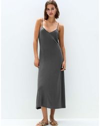 Pull&Bear - Vestito Midi Antracite Effetto Fluttuante Con Spalline Sottili - Lyst