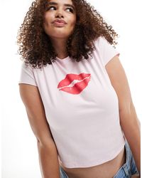 ASOS - Asos design curve - t-shirt ristretta con stampa di labbra rosse - Lyst