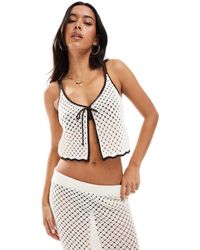 Miss Selfridge - Top Playero De Tirantes Con Lazada Delantera De Punto De (Parte De Un Conjunto)-Blanco - Lyst