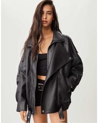 Stradivarius - Giacca Oversize Nera Effetto Pelle Con Colletto - Lyst