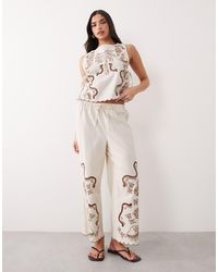 ASOS - Angie Palm Beach Tropical Embroidered Crop Trouser - Lyst