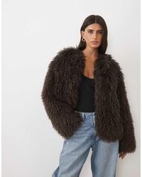 Pretty Lavish - Faux Fur shaggy Cropped Coat - Lyst