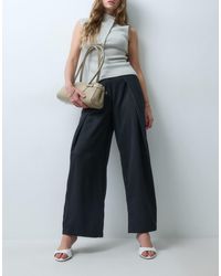 ONLY - High Rise Barrel Leg Pants With Pleats - Lyst
