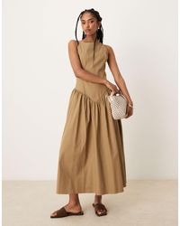 ASOS - Robe mi-longue à taille basse et bretelles fines - camel - Lyst