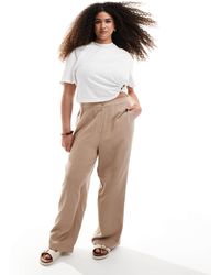 ASOS - Curve - pantalon droit décontracté en lin mélangé - moka - Lyst