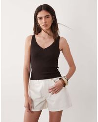 Jdy - Top De Tirantes Con Cuello De Pico De Punto De - Lyst