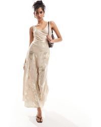 ASOS - Robe nuisette mi-longue en satin à encolure dégagée - Lyst