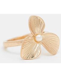 ASOS - Anello Con Fiore Dorato - Lyst