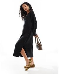 Vero Moda - Oversized Knitted V Neck Midi Dress - Lyst