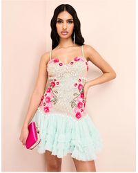 ASOS - Vestido corto con diseño floral tridimensional adornado con perlas y falda - Lyst