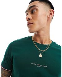 Tommy Hilfiger - Camiseta verde caza con ribetes y logo - Lyst