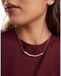 ASOS - Collana Dorata Con Pendente Effetto Metallo Fuso - Lyst