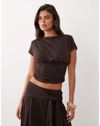 Missy Empire - Missy Empire Ruched Fitted Waist Detail Top - Lyst