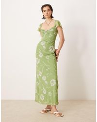 ASOS - Vestido De Tarde Midi Verde Con Estampado Floral, Mangas Fluidas Y Detalle Retorcido En La Parte Delantera De - Lyst