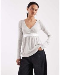 Hollister - Long Sleeve V Neck Babydoll Top - Lyst