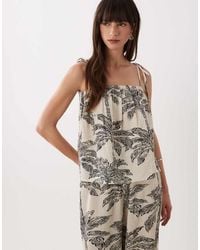 New Look - Co-ord Mono Palm Print Beach Shell Top - Lyst