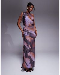 ASOS - – midikleid aus netzstoff mit gebundenem one-shoulder-träger, u-boot-ausschnitt und verschwommenem lila muster - Lyst