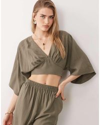 ASOS - Top A Portafoglio Color Salvia Con Ali Di Pipistrello - Lyst