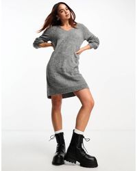 Jdy - Vestido Corto Gris Oscuro Jaspeado Con Cuello De Pico Y Mangas Abombadas De Punto De - Lyst