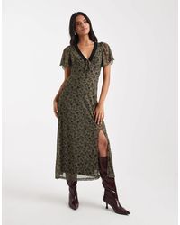 New Look - Ditsy Floral Mesh Midi Tea Dress - Lyst