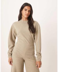ASOS - T-Shirt A Maniche Lunghe Morbida Color Tortora Mélange Stretta - Lyst