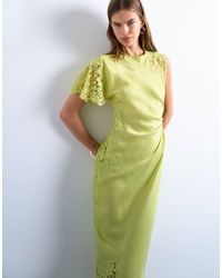 TOPSHOP - Robe mi-longue avec empiècements en dentelle et mancherons - citron - Lyst