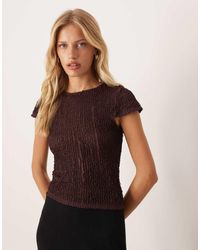 ASOS - T-Shirt Baby Scuro Testurizzata Con Volant - Lyst