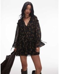 TOPSHOP - Vestido Corto Con Estampado Floral, Mangas Poeta Y Volantes De -Negro - Lyst