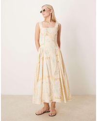 ASOS - – prärie-maxikleid mit eckigem ausschnitt, tief angesetzter taille und verblasstem postkartenmuster - Lyst