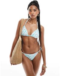 New Look - Top Bikini A Triangolo A Fiorellini Blu E Rosa - Lyst