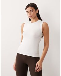 4505 - Fitted Cotton Everyday Tank Top With Quick Dry Finish - Lyst