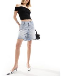 emory park - – jeans-shorts aus hellem denim mit saum im used-look - Lyst
