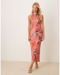 Pretty Lavish - – midaxi-kleid mit paillettenbesatz und überdimensionalem, buntem blumenmuster - Lyst