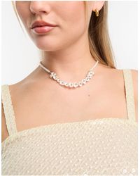 True Decadence - Flower Pearl Necklace - Lyst