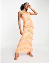 Pretty Lavish - Cecile - robe longue volantée à imprimé fleuri abstrait - orange/rose - Lyst