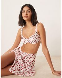 Abercrombie & Fitch - – gerafftes bügel-bikinioberteil mit kirschmuster, kombiteil - Lyst