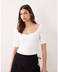 ASOS - Top Van Polyamide Met Wijde Lage Ronde Hals En Onhandige Mouwen - Lyst