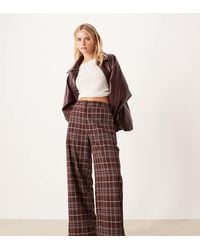 ASOS - Pantalones De Sastre Burdeos A Cuadros De Pernera Recta Holgada De Asos Design Petite - Lyst