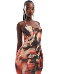 ASOS - Midi-Jurk Van Gerimpeld Mesh Met Blote Schouder En Geknoopt Detail Rode Vlekkenprint - Lyst