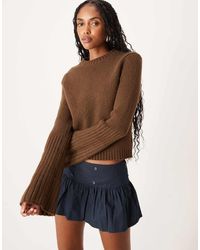 ASOS - Jersey Marrón Con Cuello Redondo Y Mangas Ángel De Punto De - Lyst