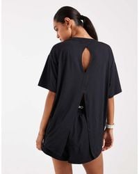 Nike - One Dri-Fit Camiseta Con Abertura En Forma De Lágrima En - Lyst