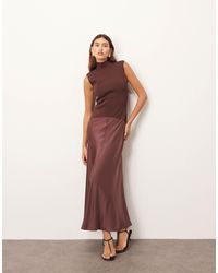 ARRANGE - Robe mi-longue taille basse en maille avec jupe en satin - chocolat - Lyst