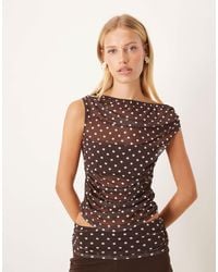ASOS - Top d'ensemble froncé en tulle à pois avec manches courtes - chocolat - Lyst