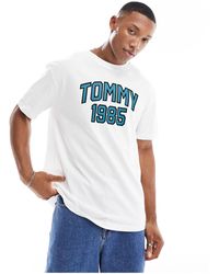Tommy Hilfiger - T-shirt vestibilità classica sportiva bianca stile college - Lyst