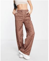 Missguided Trousers, Slacks and Chinos 