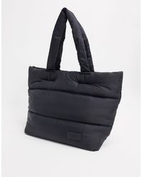 pochette pull and bear