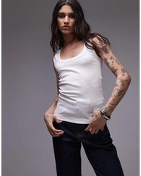 TOPSHOP - Canotta Bianca A Coste Con Scollo A V Rotondo - Lyst