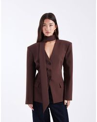 ASOS - Blazer cintré avec épaulettes et foulard - marron chocolat - Lyst